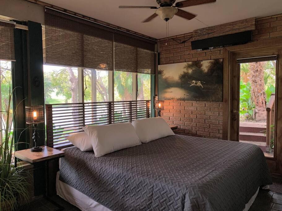 The River Haven - Sleeps 32 - On Guadalupe River Seguin Eksteriør bilde