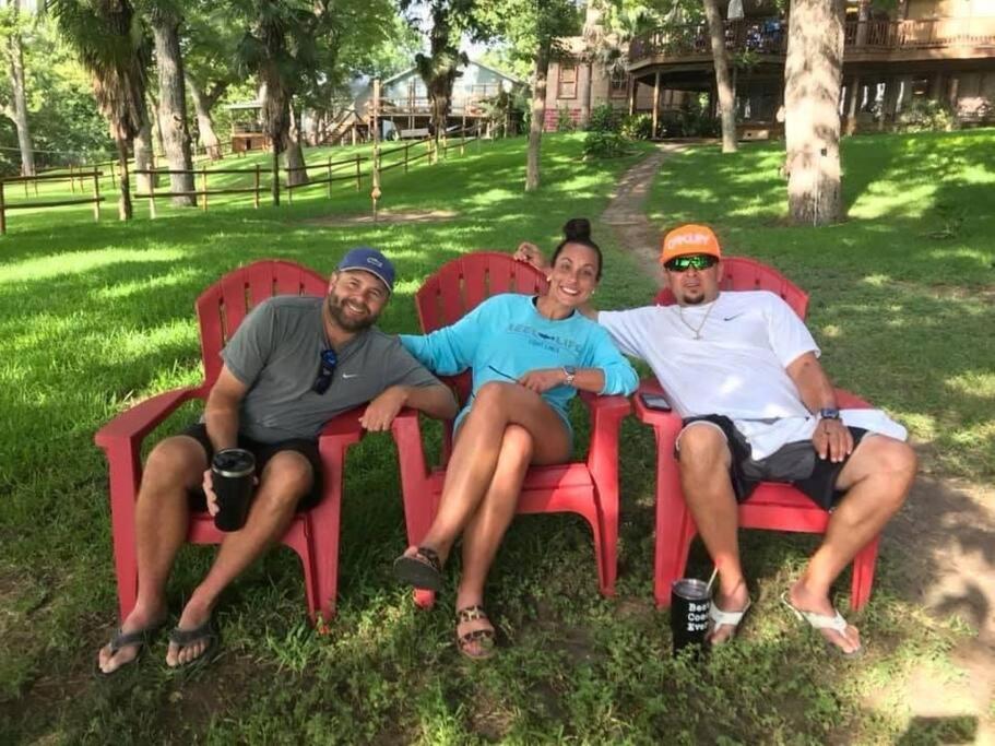 The River Haven - Sleeps 32 - On Guadalupe River Seguin Eksteriør bilde