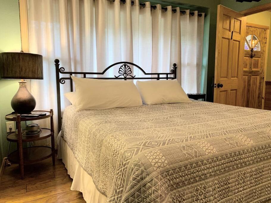 The River Haven - Sleeps 32 - On Guadalupe River Seguin Eksteriør bilde