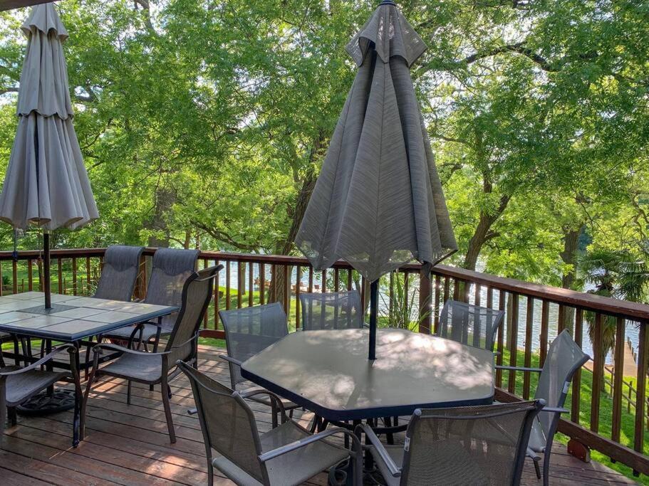 The River Haven - Sleeps 32 - On Guadalupe River Seguin Eksteriør bilde