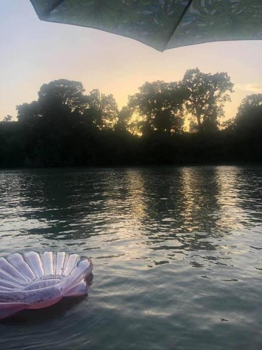 The River Haven - Sleeps 32 - On Guadalupe River Seguin Eksteriør bilde
