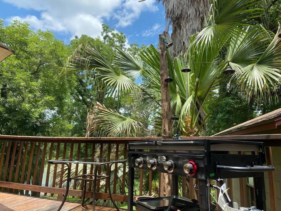 The River Haven - Sleeps 32 - On Guadalupe River Seguin Eksteriør bilde
